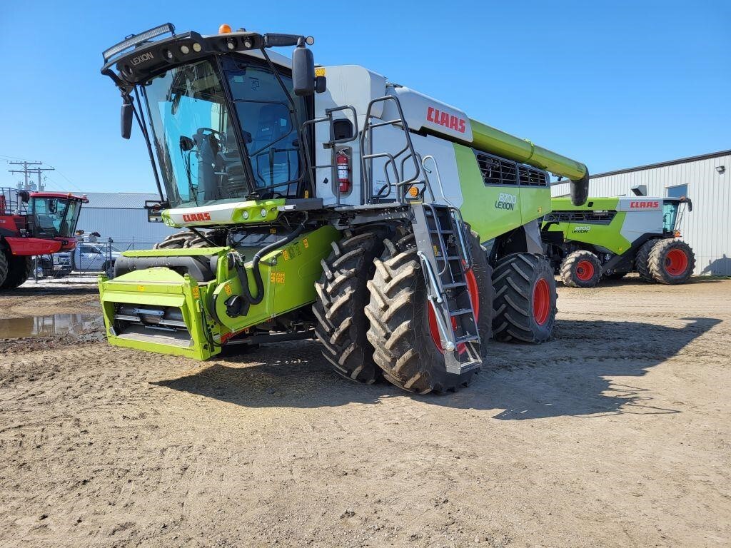 2021 Claas LEXION 8700 Combine