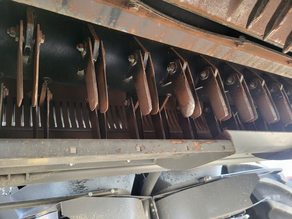 2022 Claas 8700TT Combine