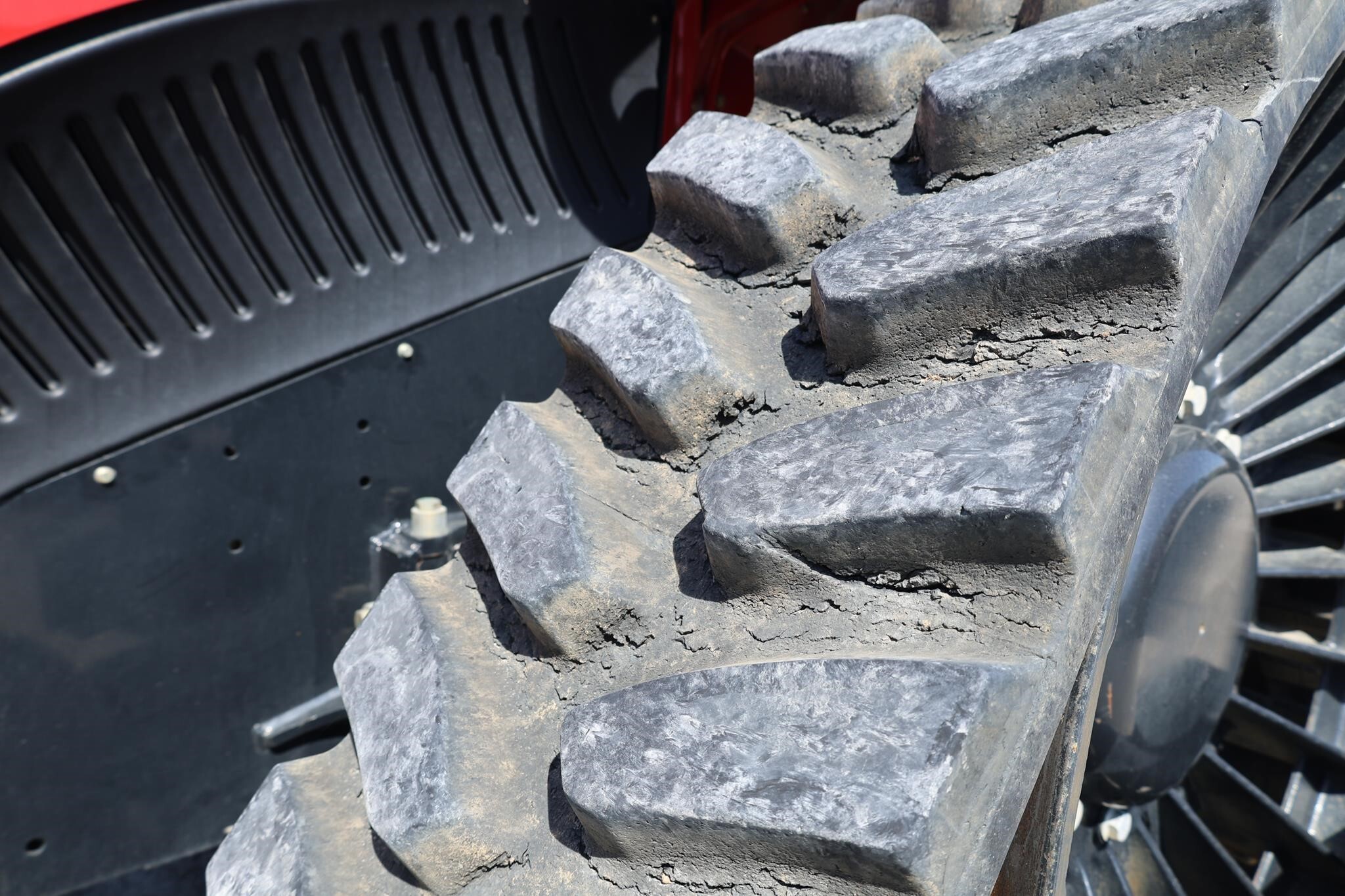 2019 Case IH Steiger 420 RowTrac Tractor