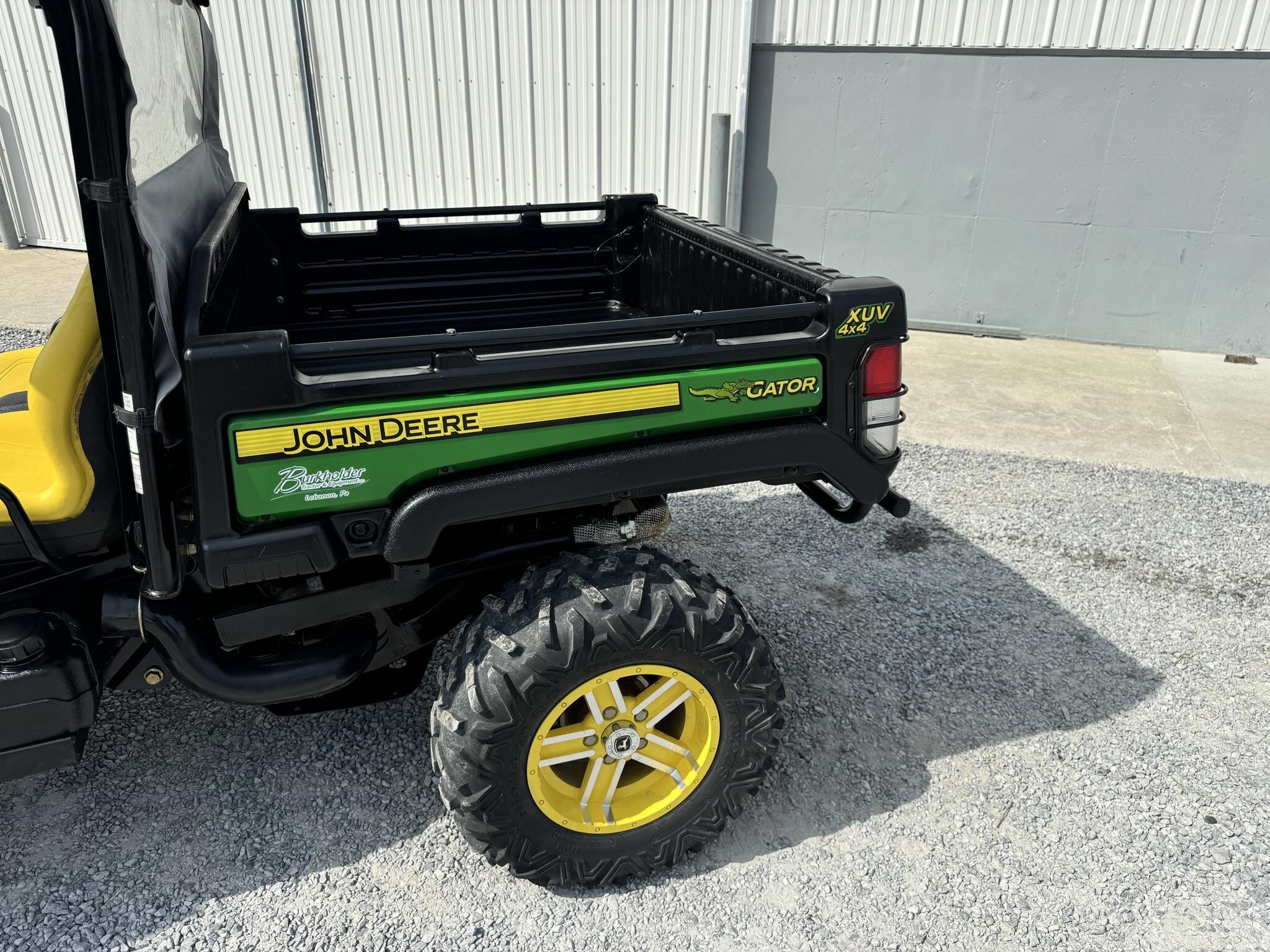 2010 John Deere Gator XUV 825I ATVs and Utility Vehicle