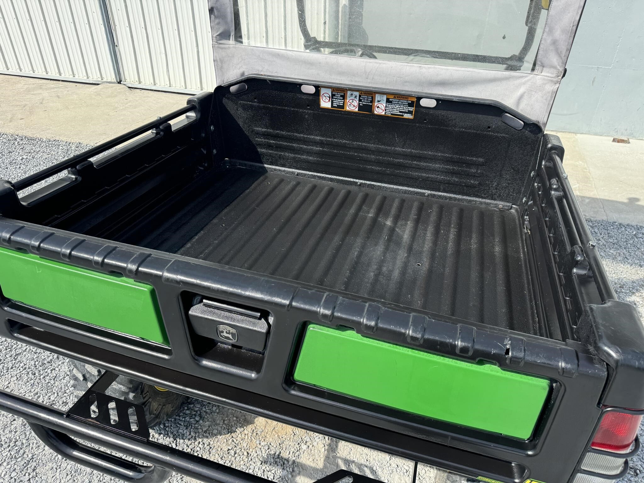 2010 John Deere Gator XUV 825I ATVs and Utility Vehicle