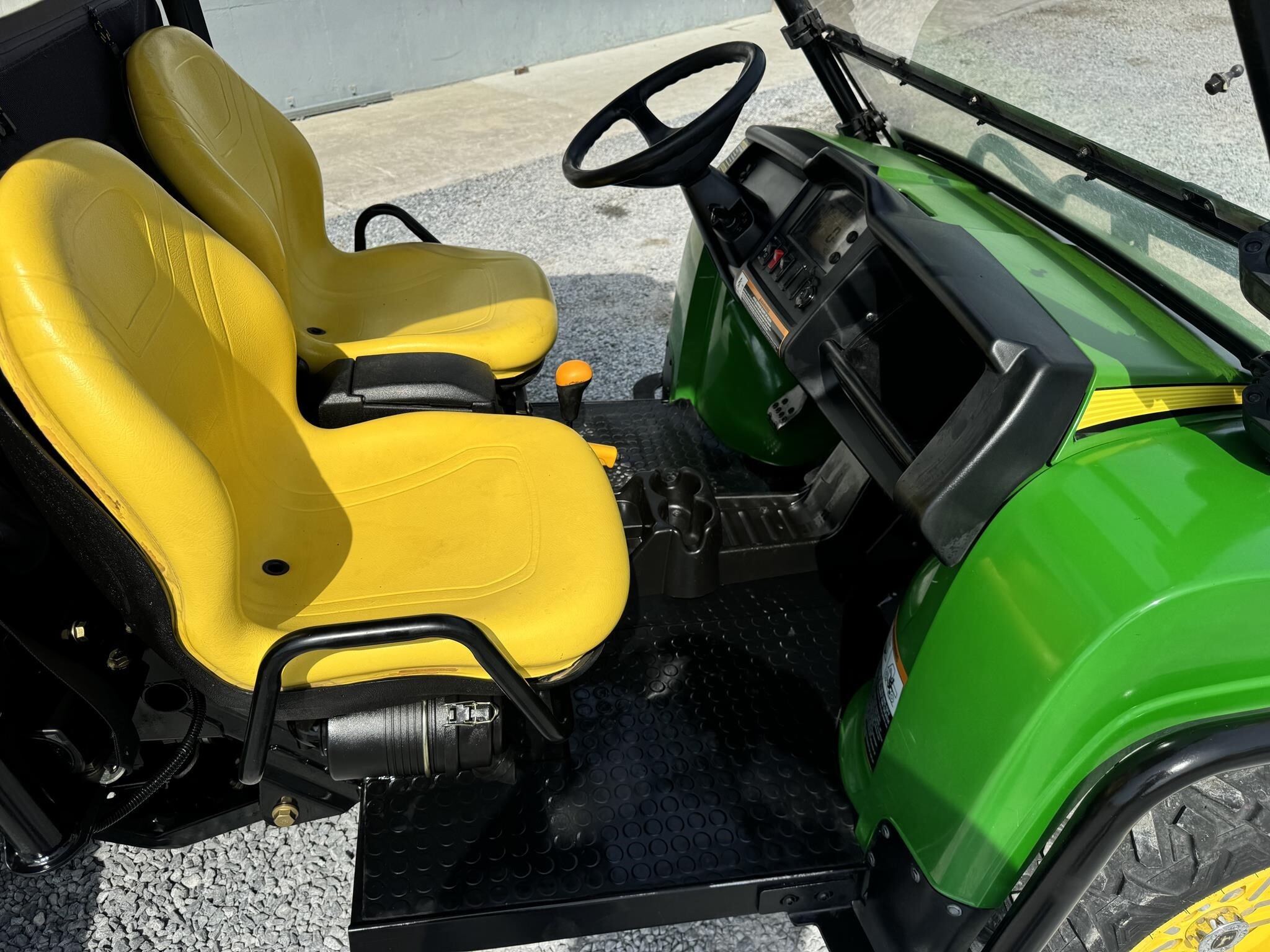 2010 John Deere Gator XUV 825I ATVs and Utility Vehicle
