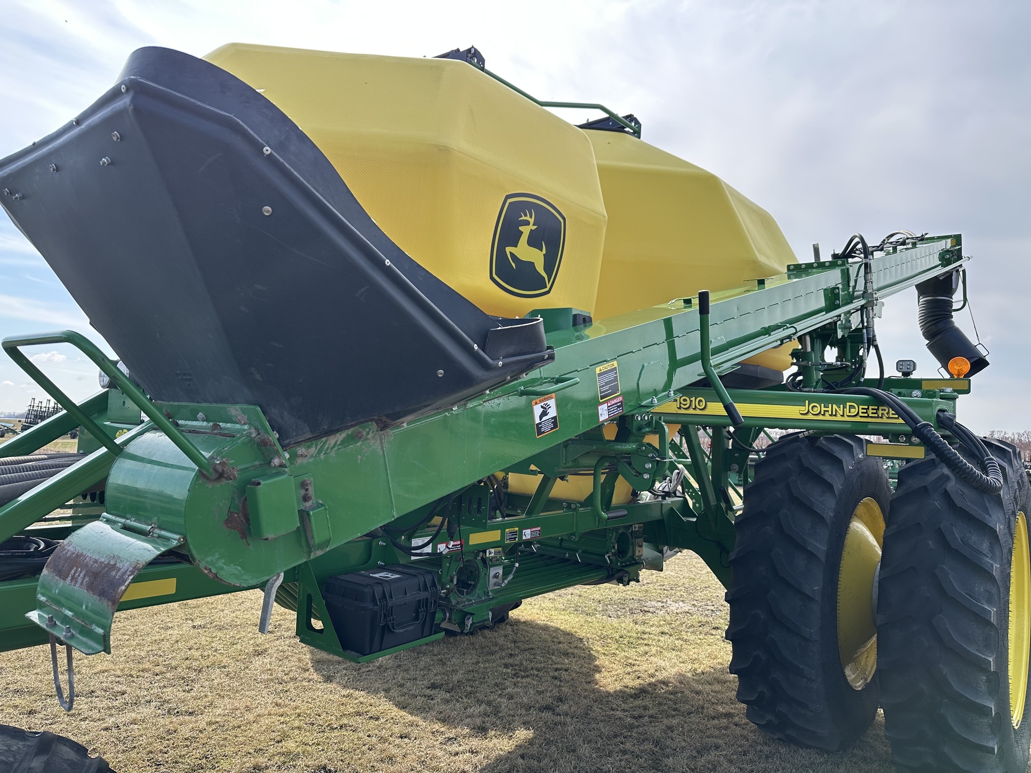 2019 John Deere 1890 Air Seeder