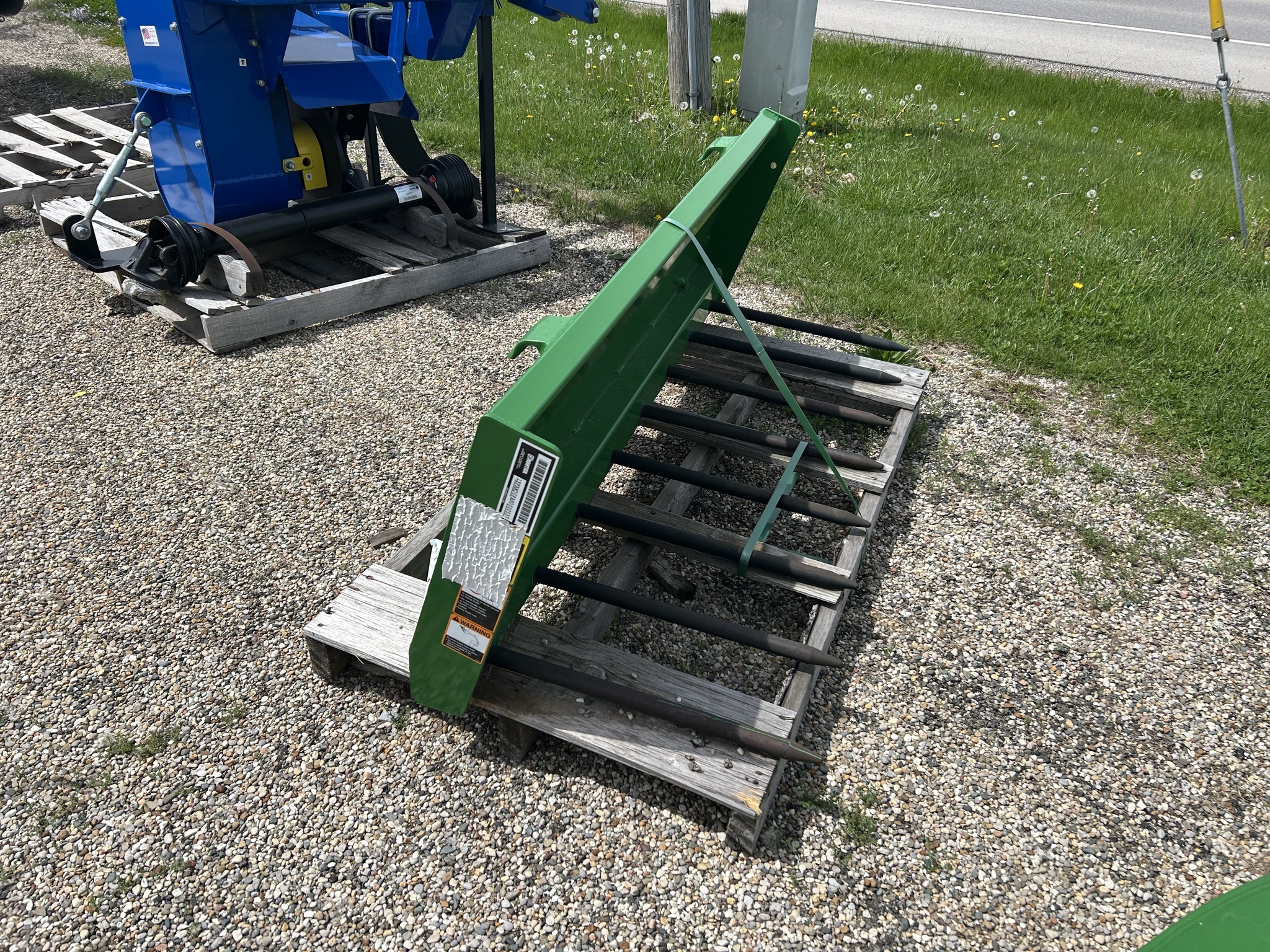 2022 Frontier AM20F Loader and Skid Steer Attachment