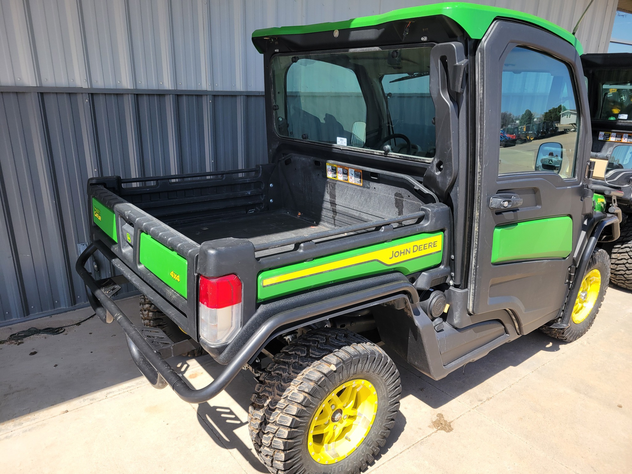 2024 John Deere XUV835R ATVs and Utility Vehicle