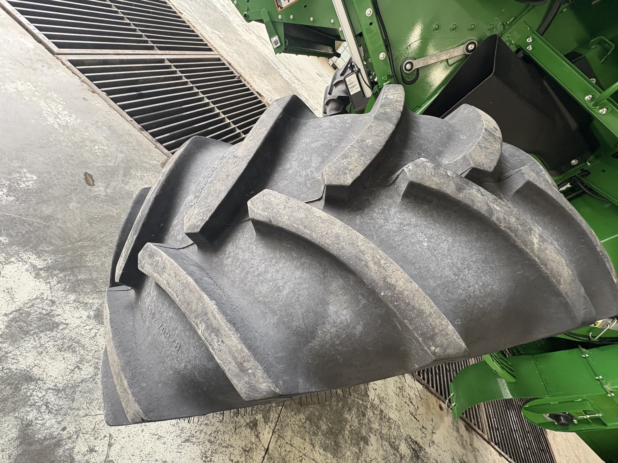 2024 John Deere S760 Combine