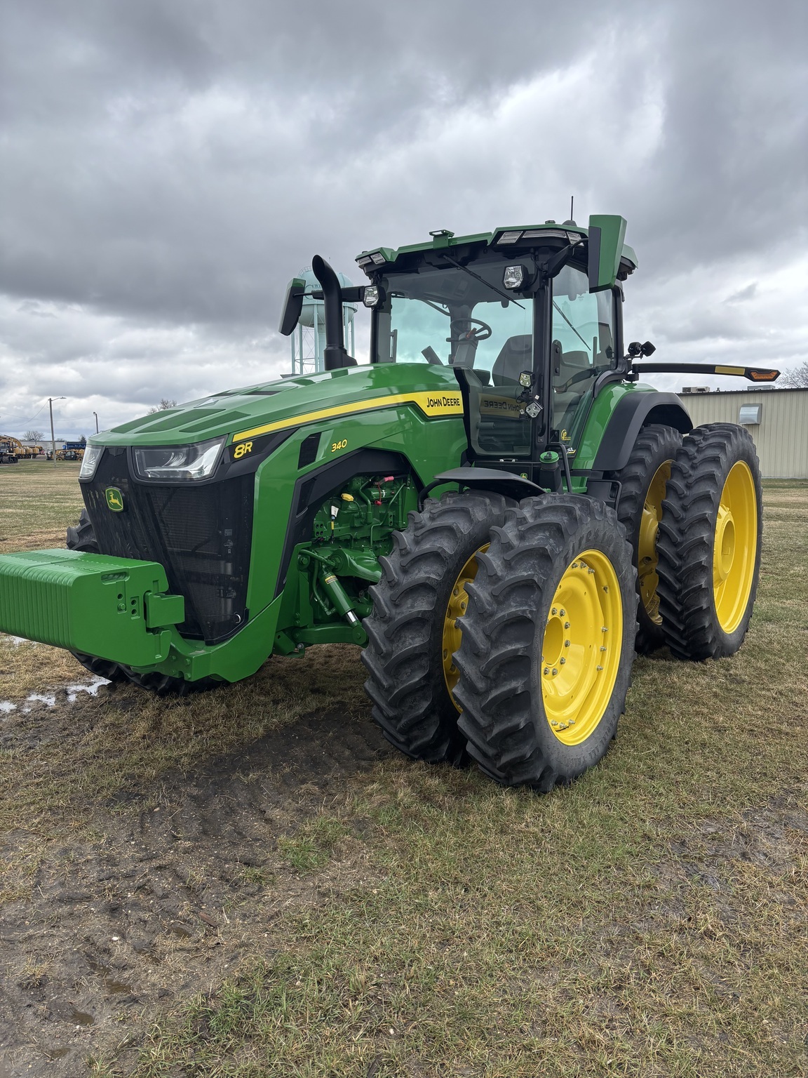 2023 John Deere 8R 340 Tractor