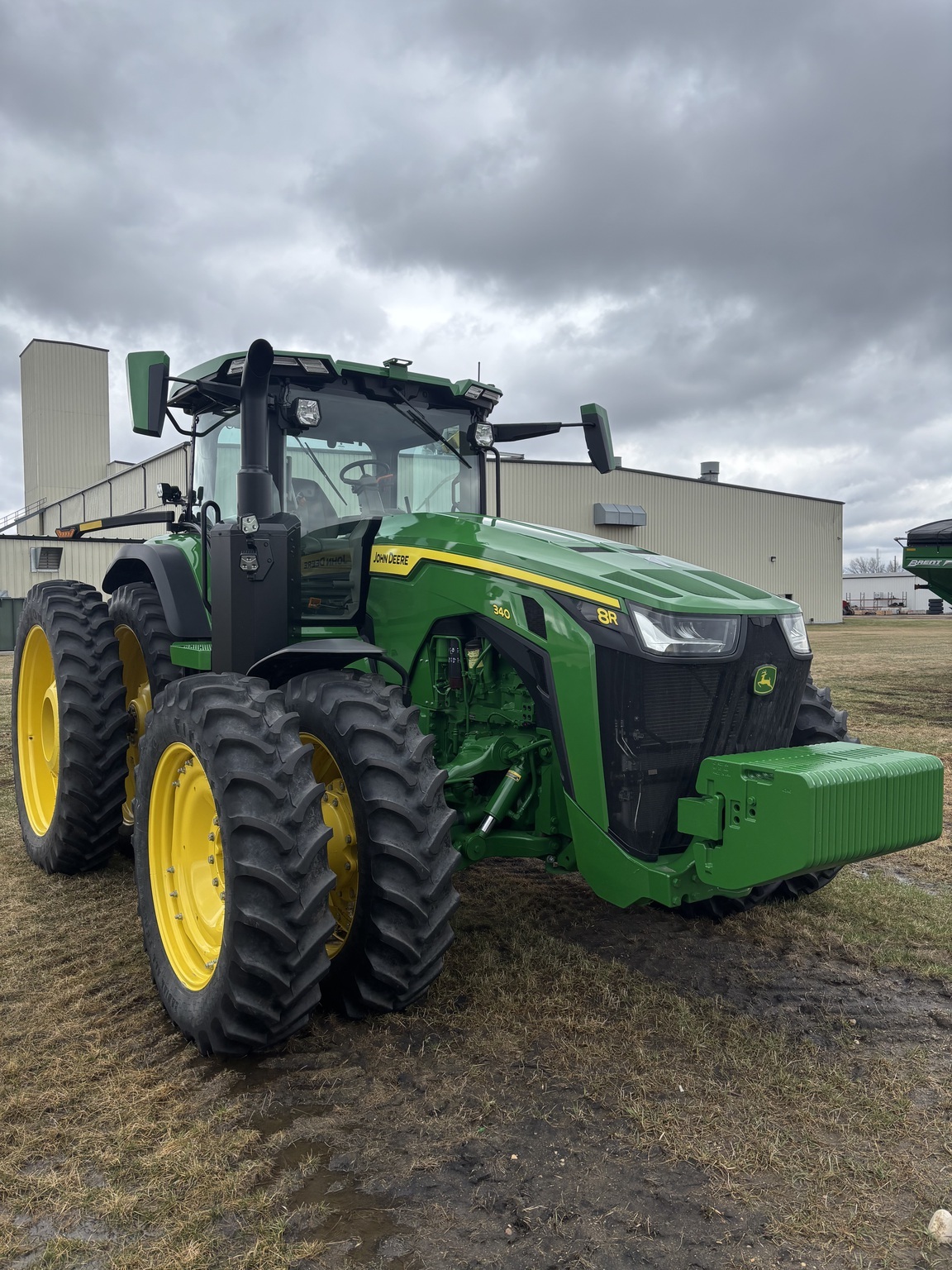 2023 John Deere 8R 340 Tractor