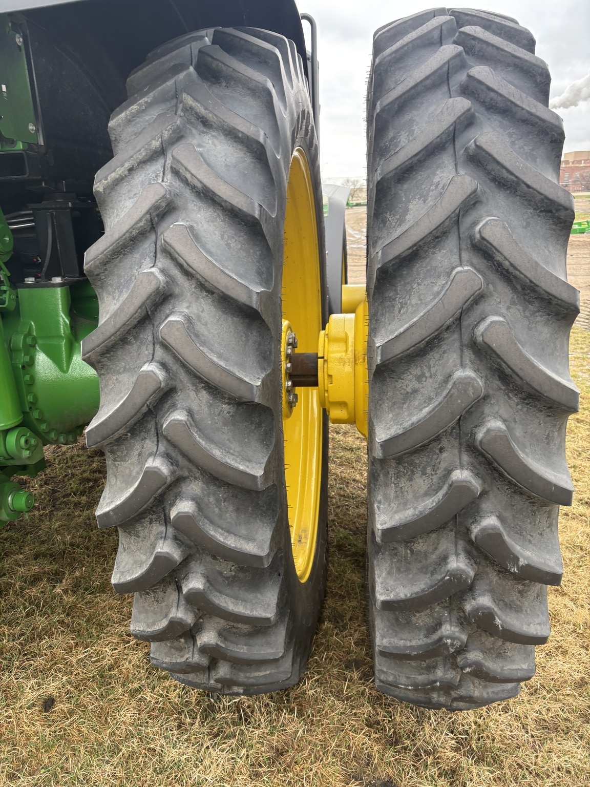 2023 John Deere 8R 340 Tractor