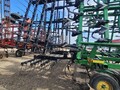 2013 John Deere 2210 Field Cultivator