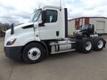 2020 Freightliner CASCADIA 116 Semi Trucks/Trailer