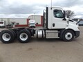2020 Freightliner CASCADIA 116 Semi Trucks/Trailer