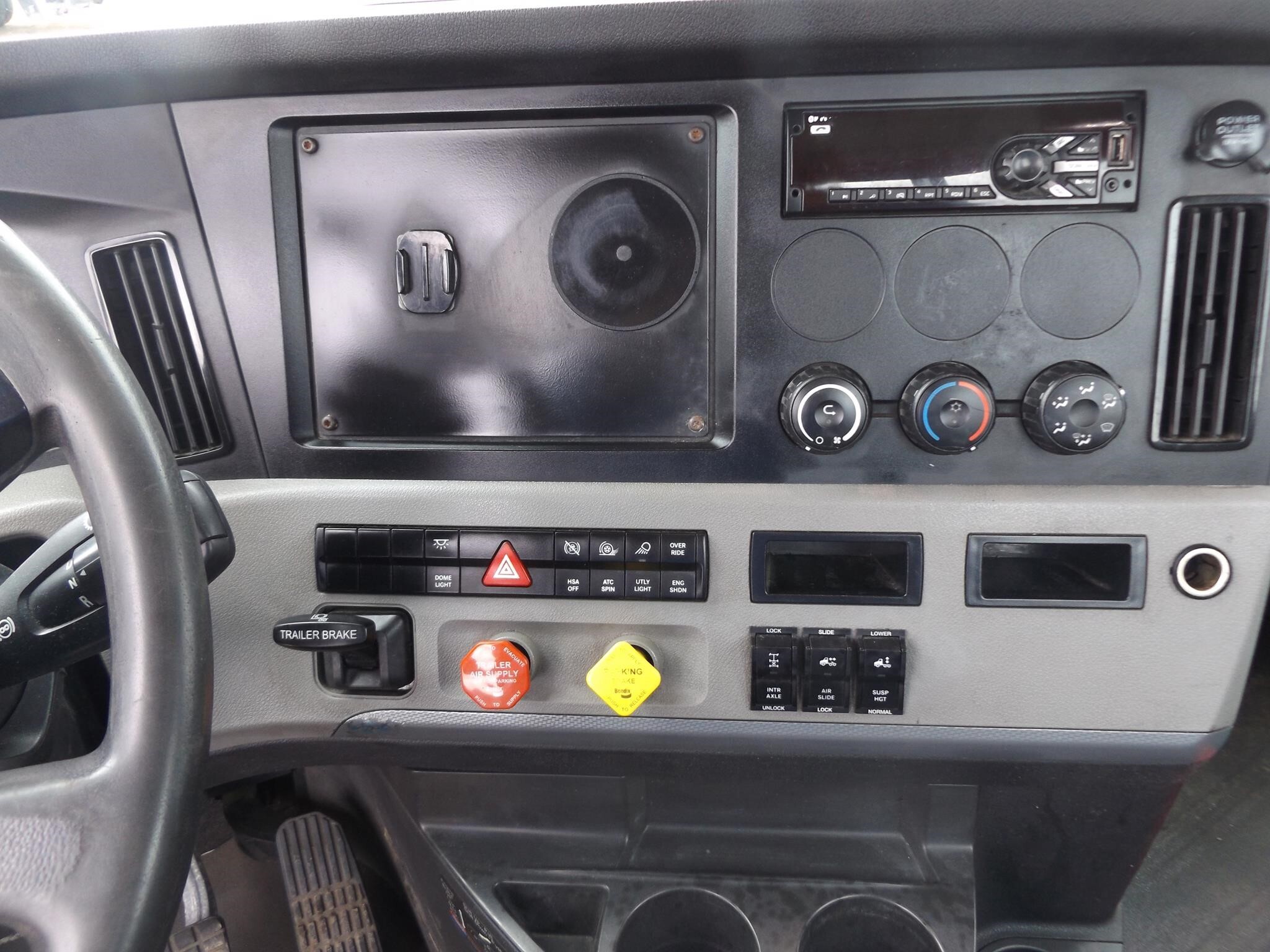 2020 Freightliner CASCADIA 116 Semi Trucks/Trailer