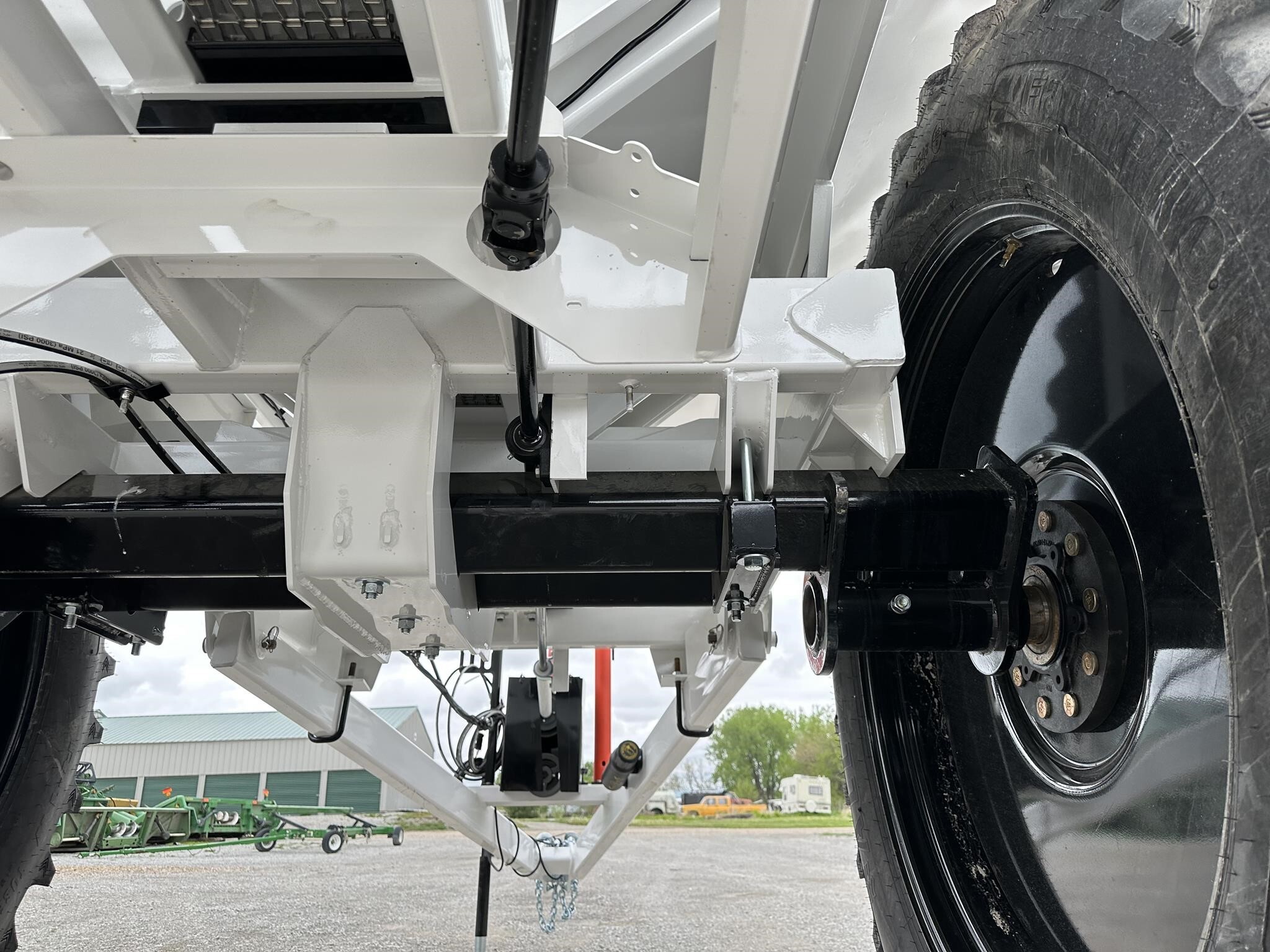  Dalton Ag Products MOBILITY 800WS Pull-Type Fertilizer Spreader