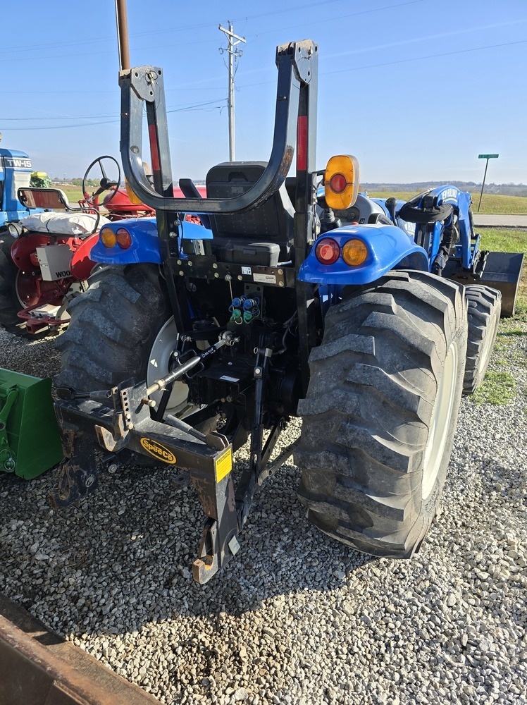 2015 New Holland Boomer 47 Tractor