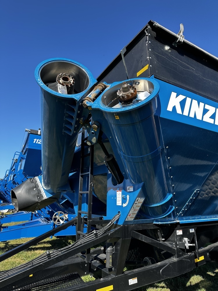2020 Kinze 1051 Grain Cart