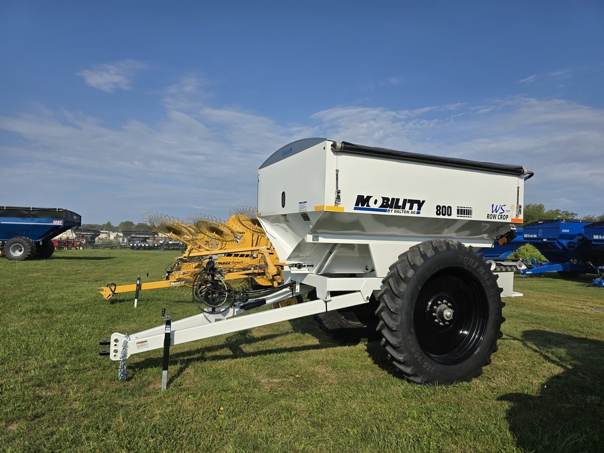 2024 Dalton Ag Products Mobility 800 Pull-Type Fertilizer Spreader