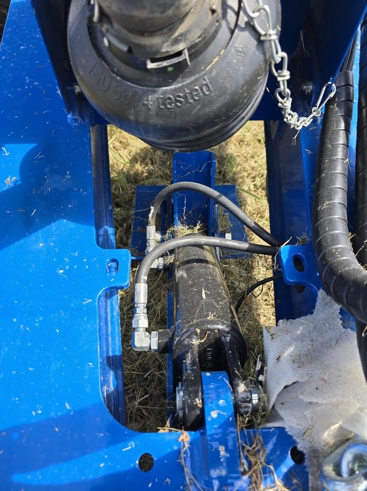 2023 Brandt 1320XT Grain Cart