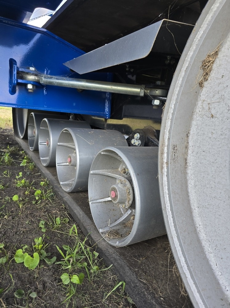 2023 Brandt 1320XT Grain Cart