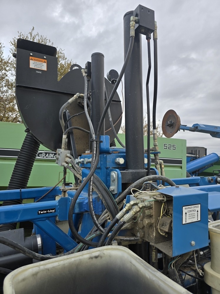 2006 Kinze 3650 Planter