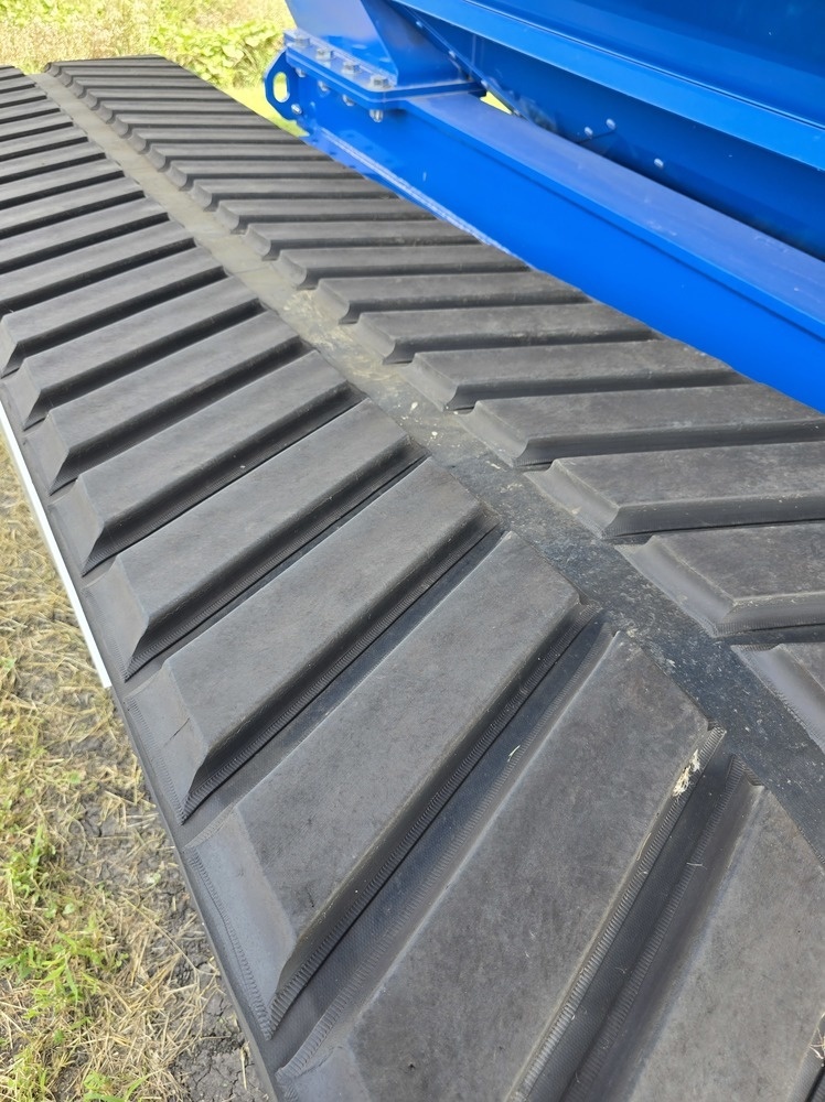 2023 Brandt 1320XT Grain Cart