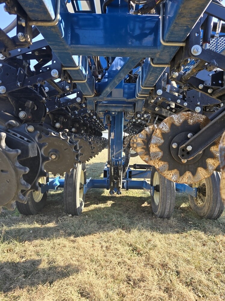 2023 Kinze 3665 Planter