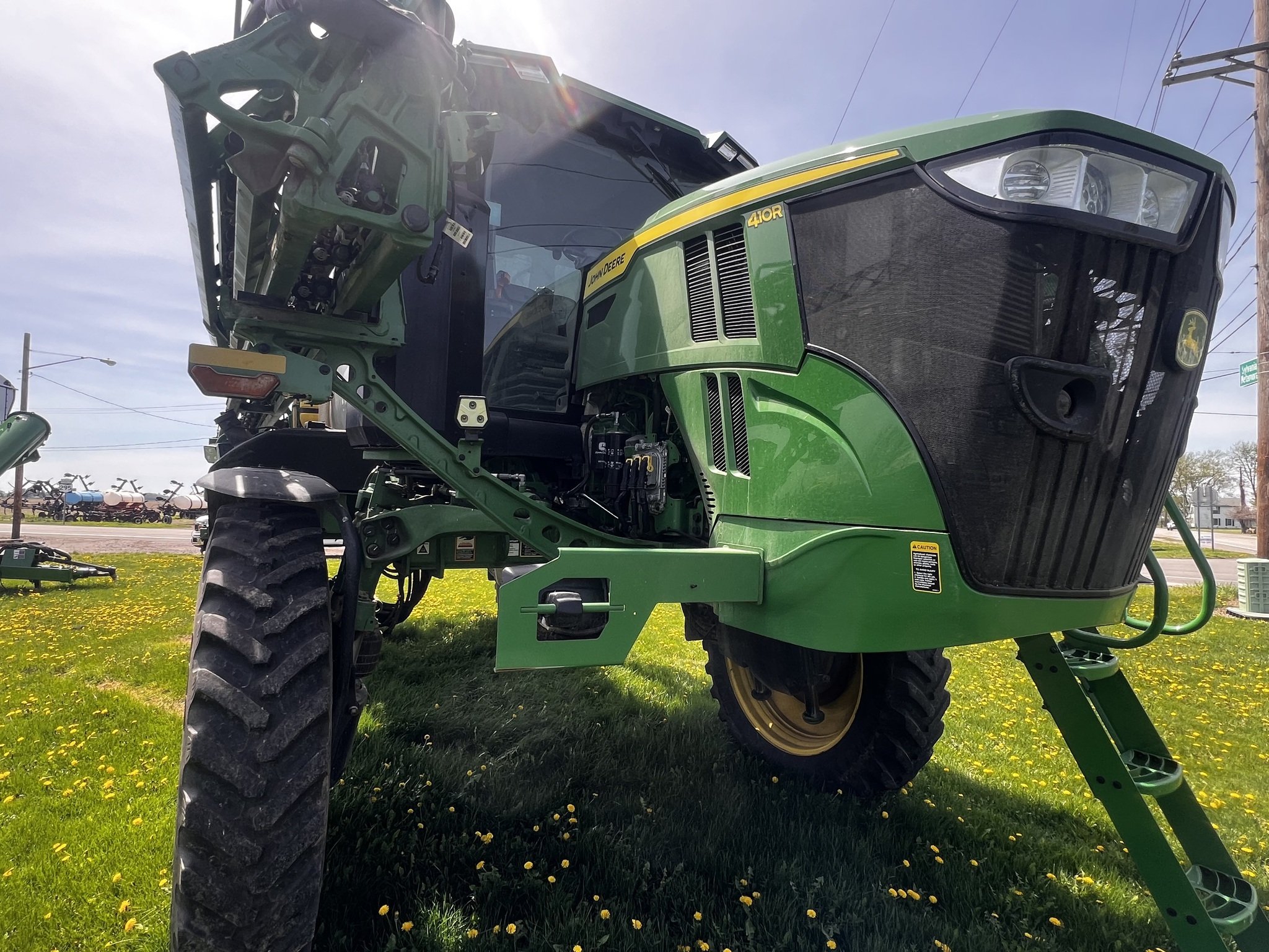 2024 John Deere 410R Self-Propelled Sprayer