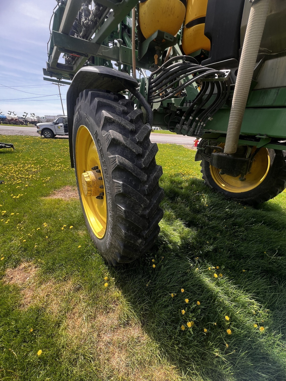 2024 John Deere 410R Self-Propelled Sprayer