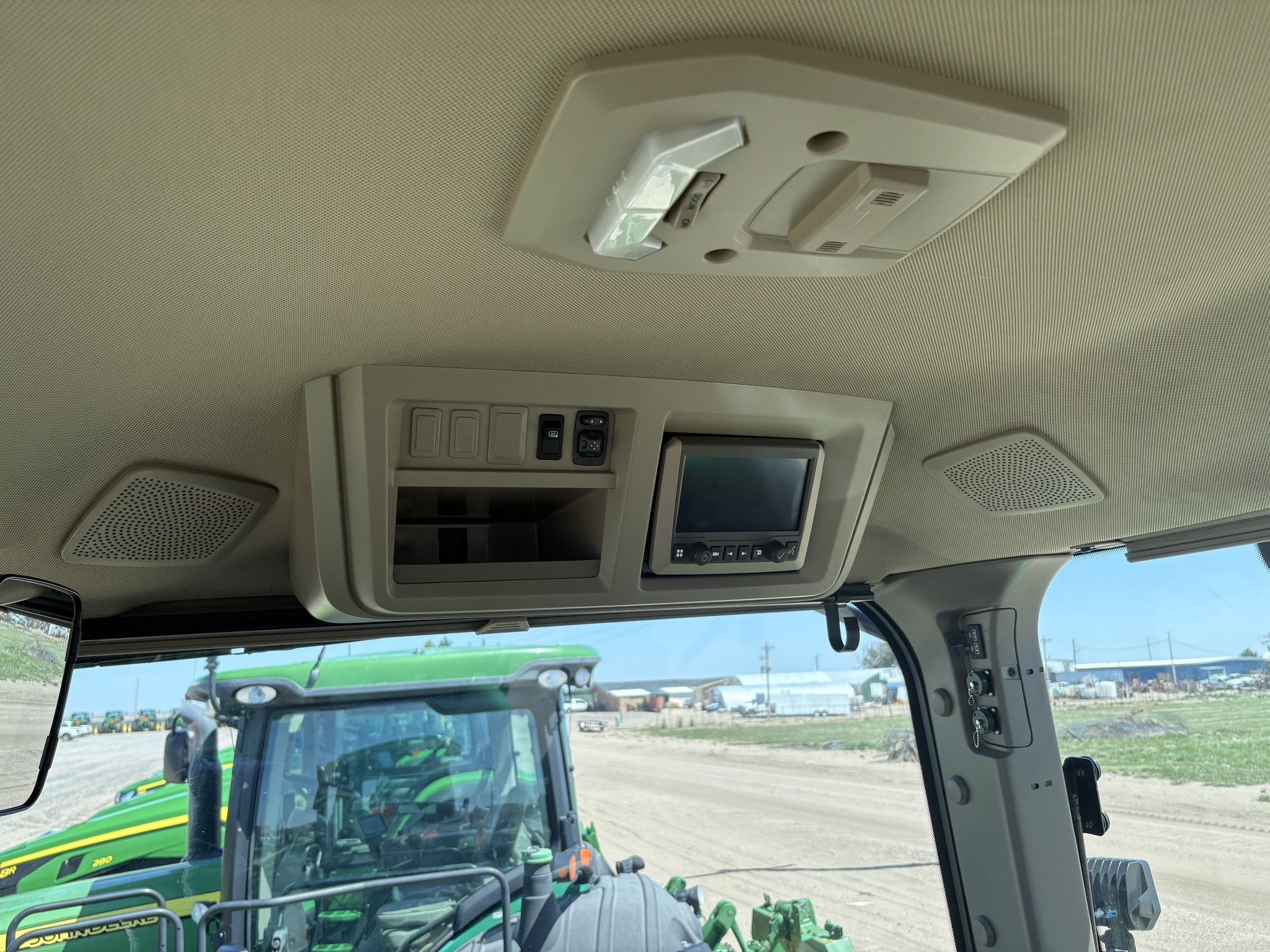 2023 John Deere 8R 280 Tractor