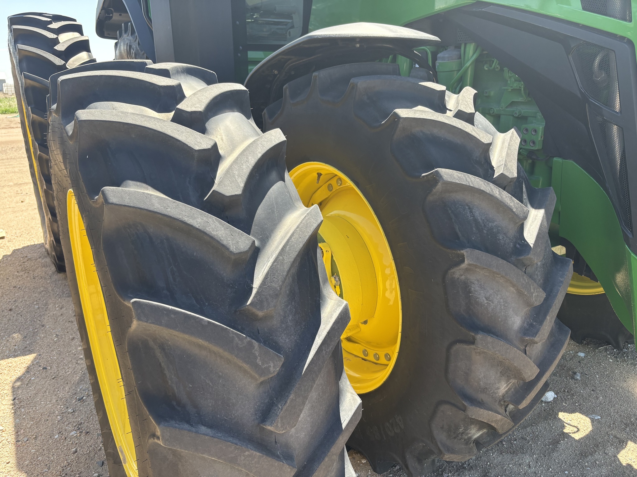 2023 John Deere 8R 280 Tractor