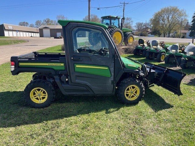 2018 John Deere XUV835R ATVs and Utility Vehicle
