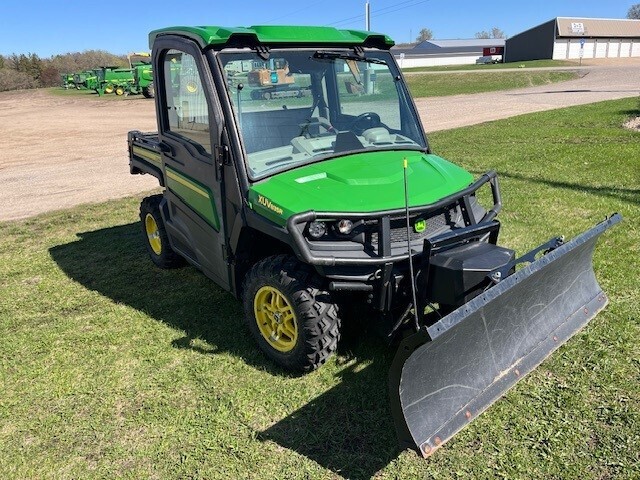 2018 John Deere XUV835R ATVs and Utility Vehicle