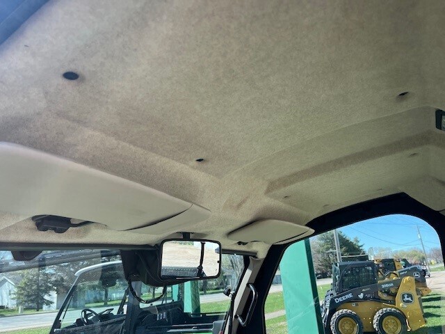 2018 John Deere XUV835R ATVs and Utility Vehicle