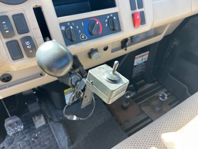 2018 John Deere XUV835R ATVs and Utility Vehicle