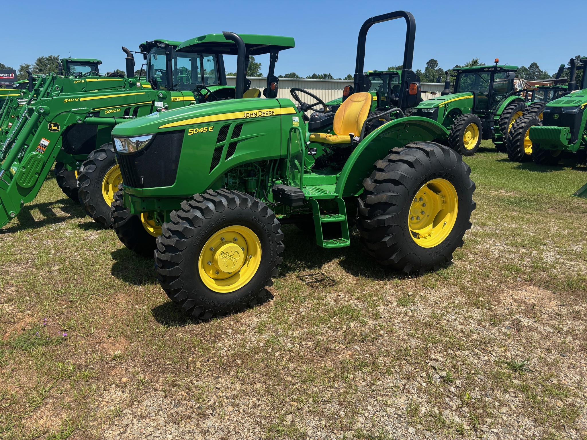 2022 John Deere 5045E Tractor