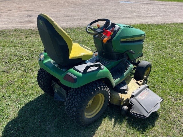 2021 John Deere X580 Lawn Mower