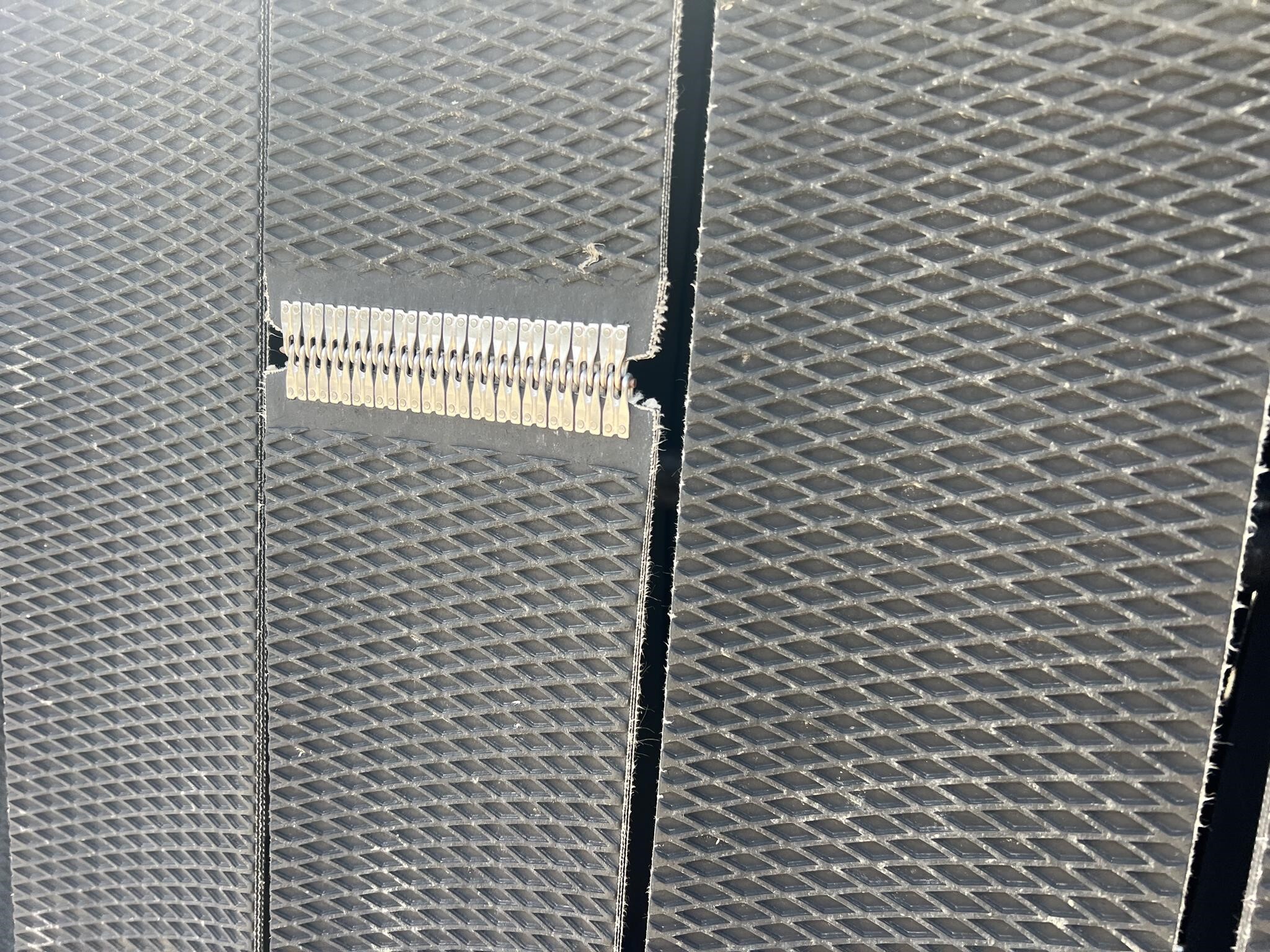 2000 John Deere 566 Round Baler