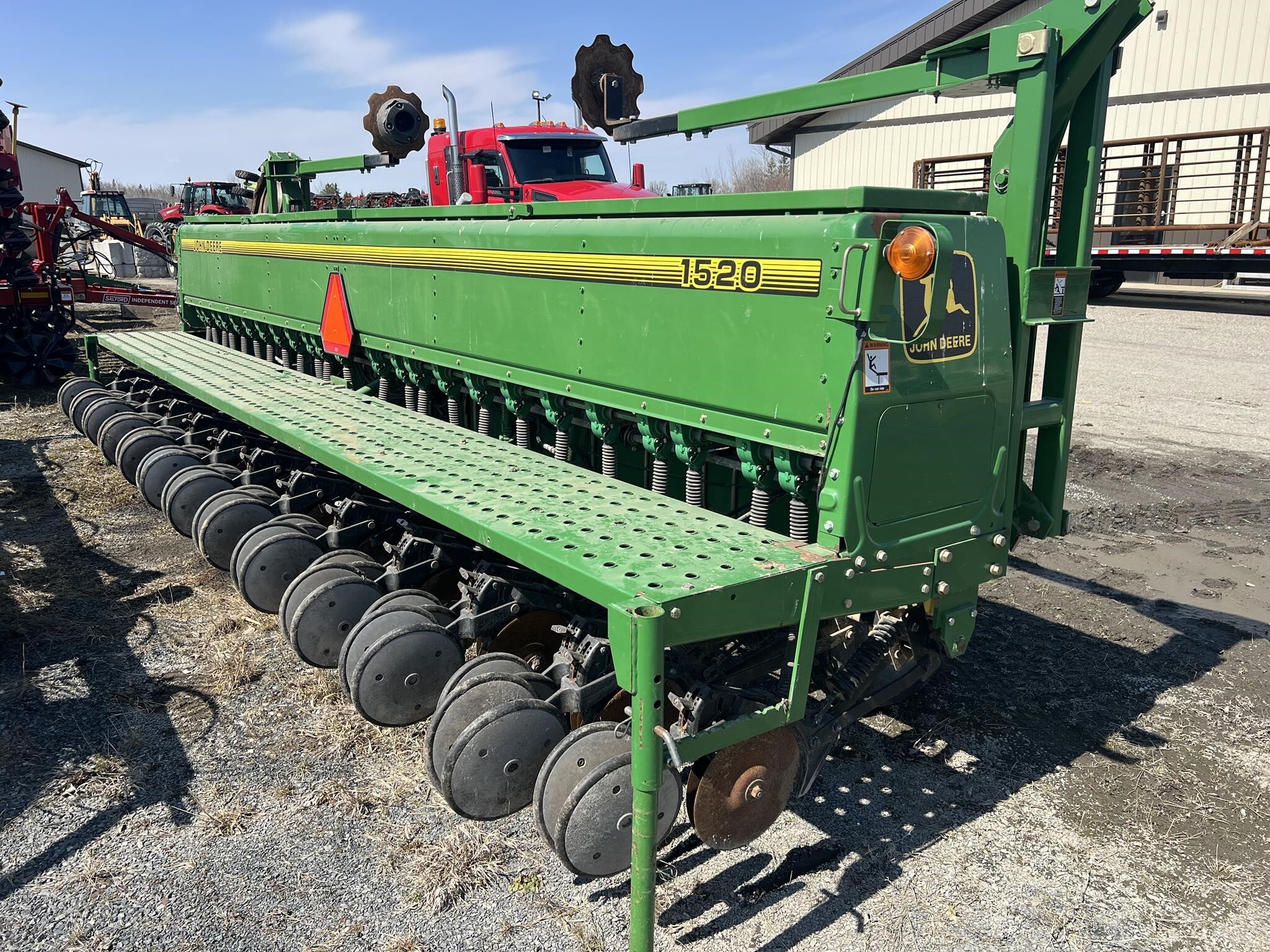 1997 John Deere 1520 Drill