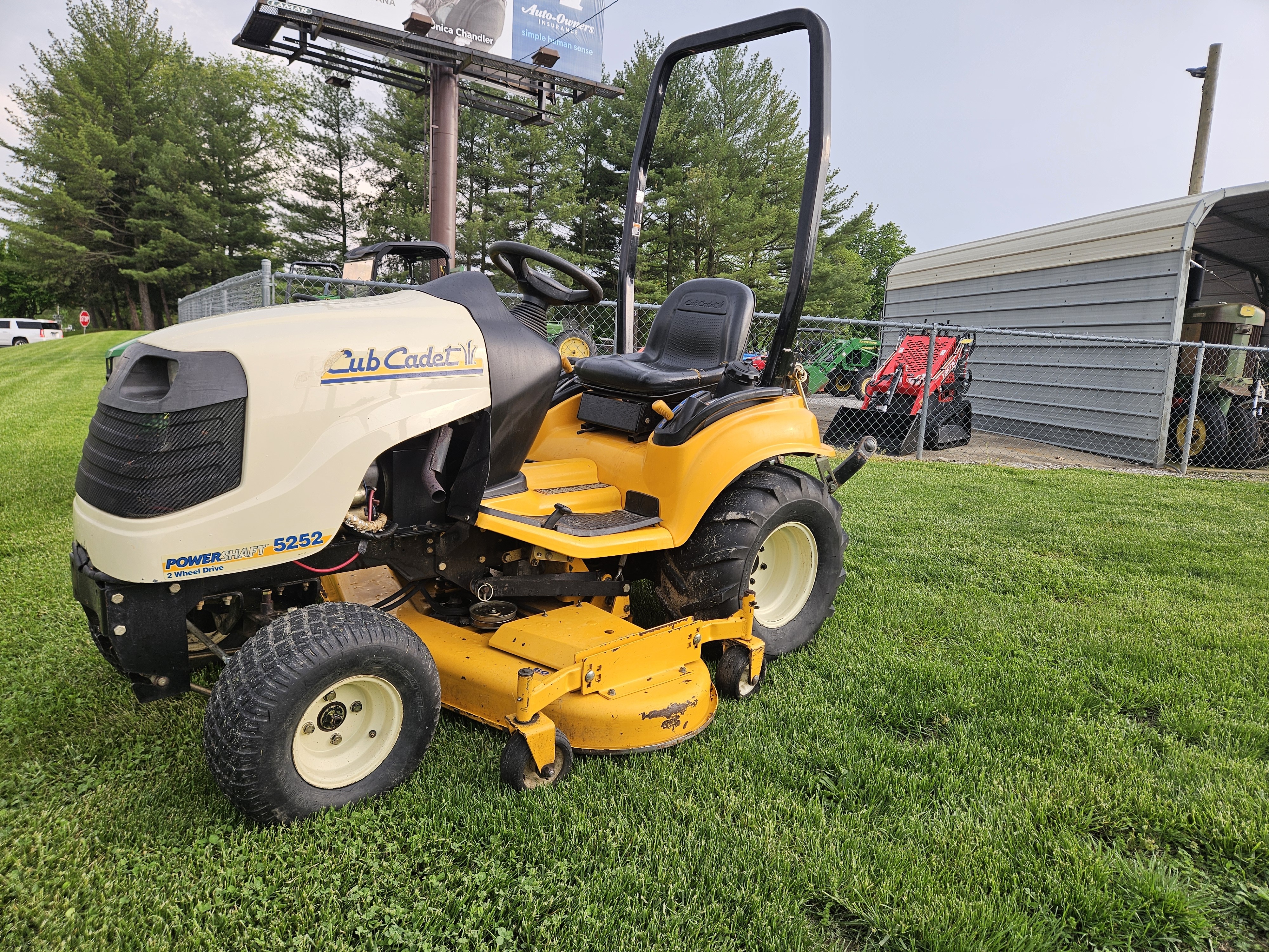 2004 Cub Cadet 5252E Tractor