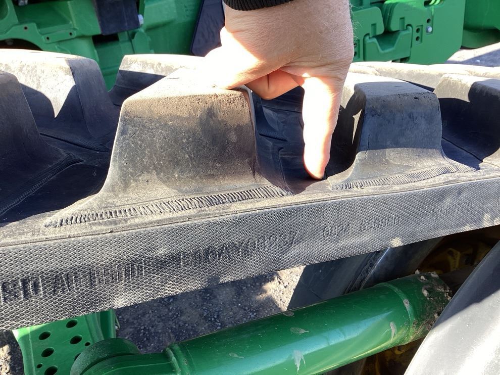 2021 John Deere 8RT 370 Tractor