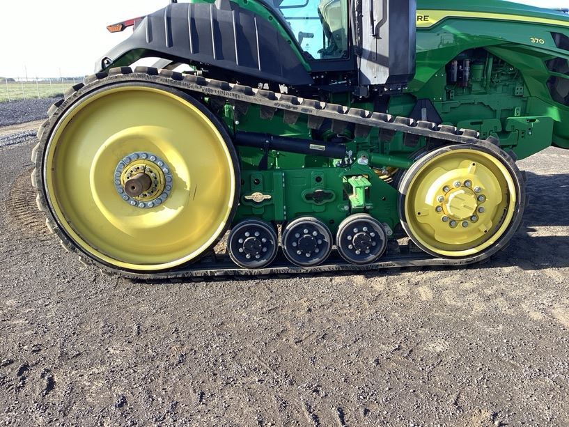 2021 John Deere 8RT 370 Tractor