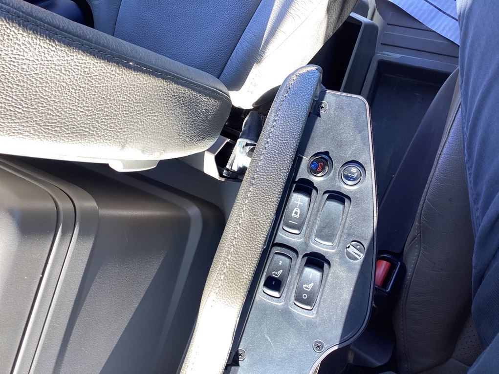 2021 John Deere 8RT 370 Tractor