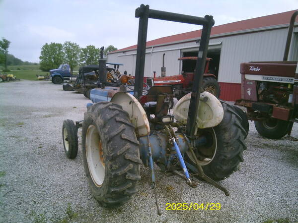 90 Ford 2910 Tractor