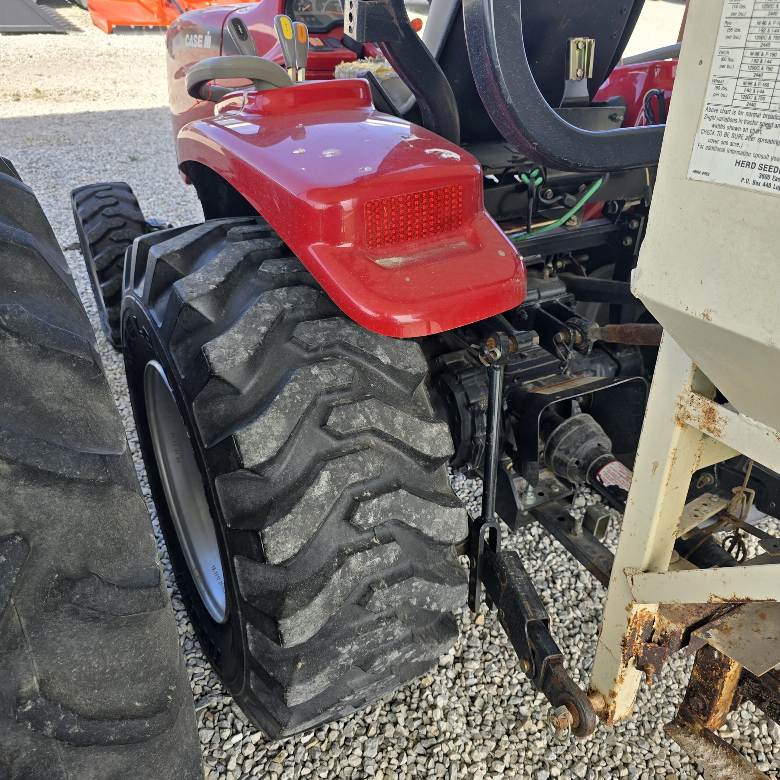 2005 Case IH DX34 Tractor