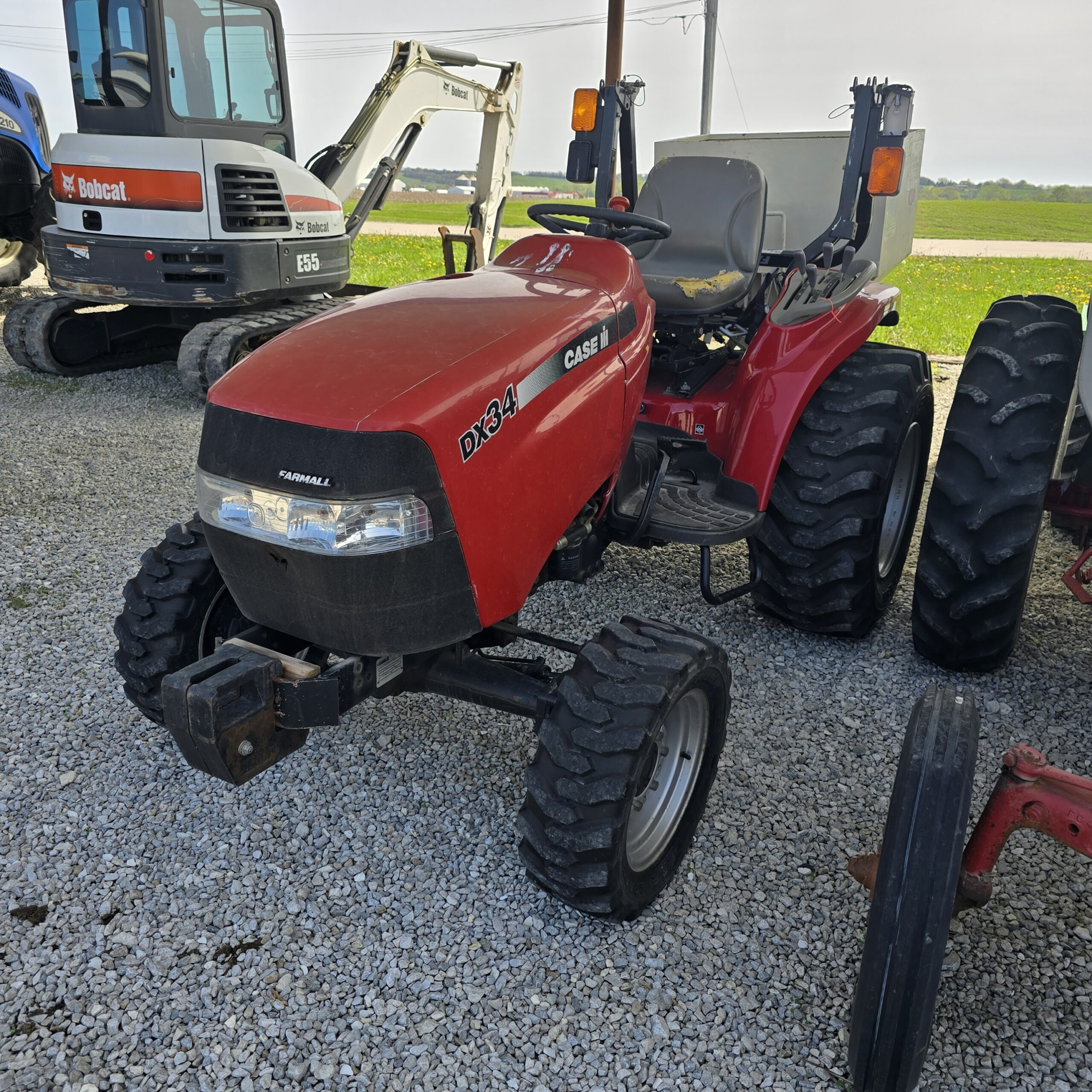 2005 Case IH DX34 Tractor