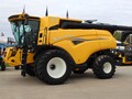 2024 New Holland CR9.90 REVELATION Combine