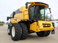 2024 New Holland CR9.90 REVELATION Combine