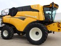 2024 New Holland CR9.90 REVELATION Combine