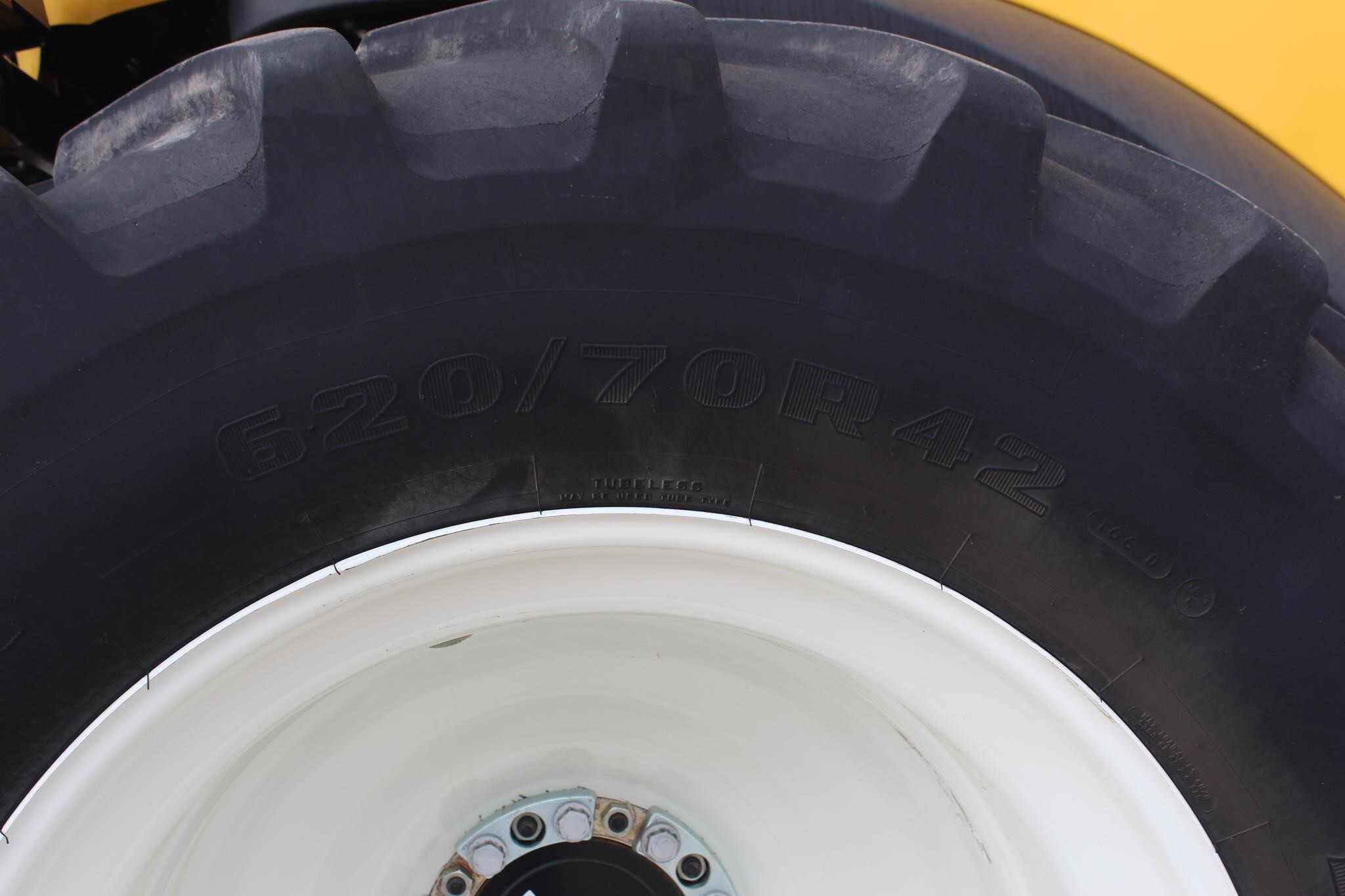 2024 New Holland CR9.90 REVELATION Combine