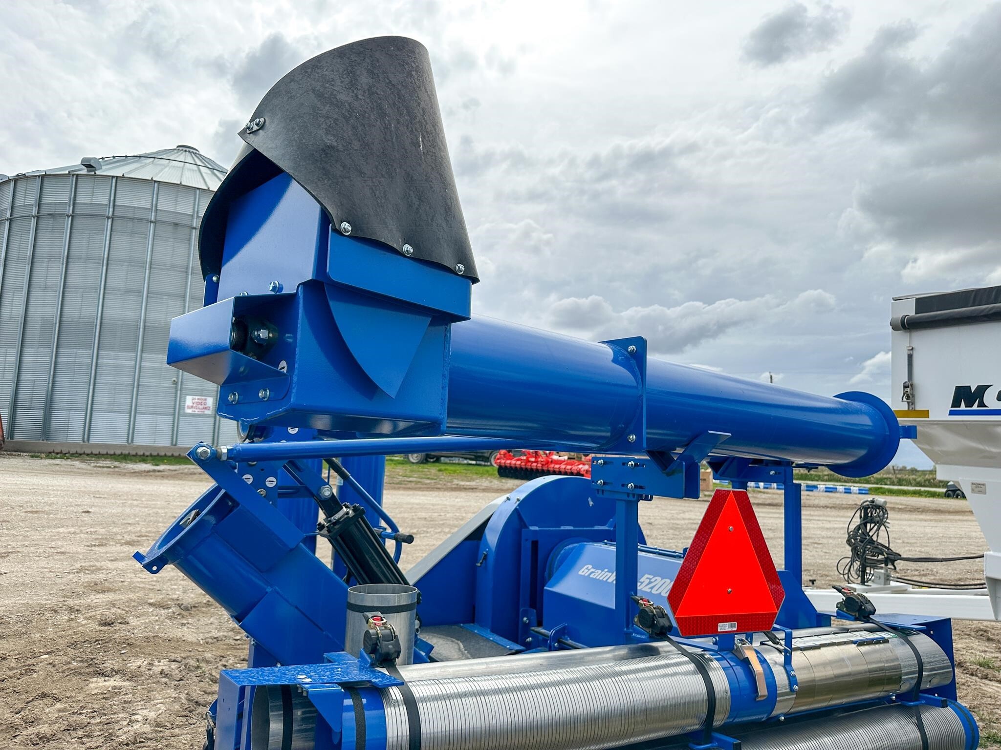 2026 Brandt 5200EX Grain Vac